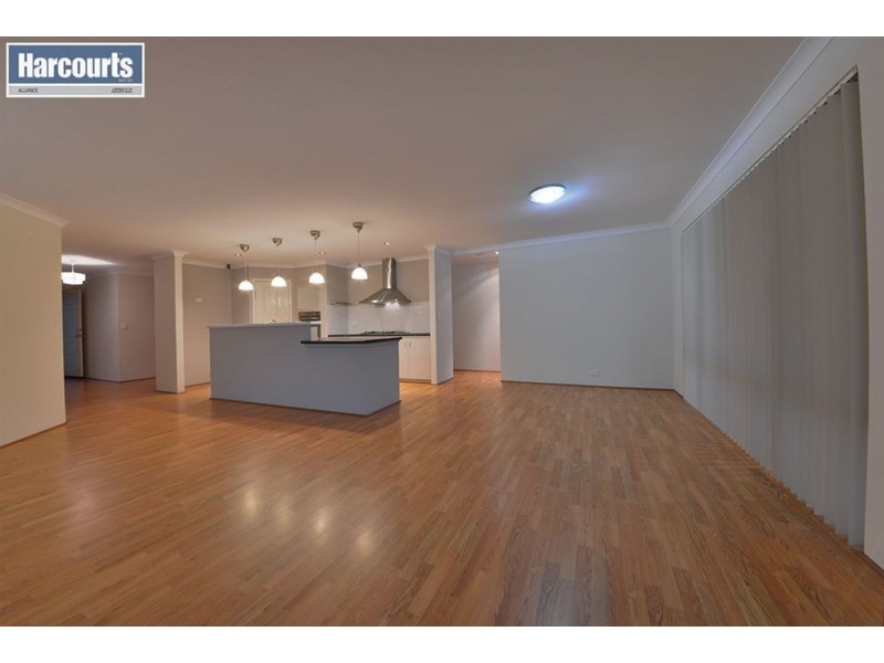 4 Beecroft Mews, Ridgewood WA 6030