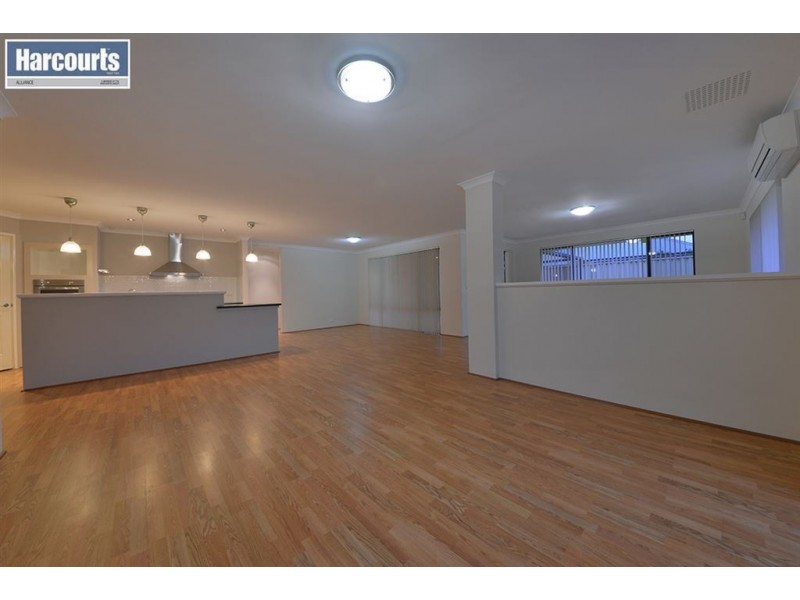 4 Beecroft Mews, Ridgewood WA 6030