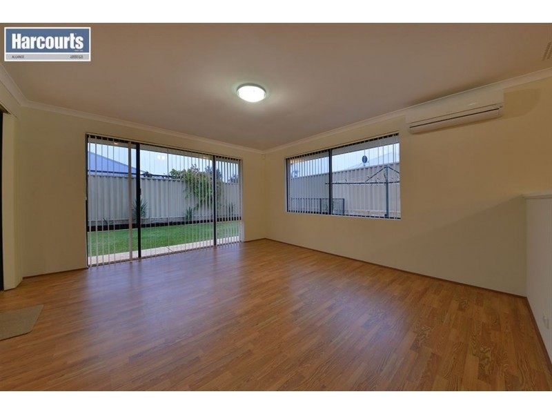 4 Beecroft Mews, Ridgewood WA 6030