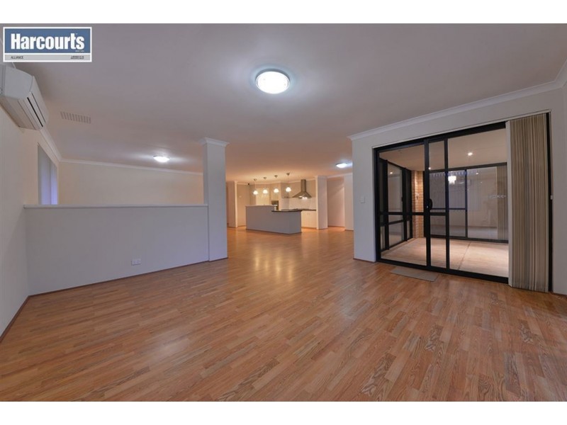 4 Beecroft Mews, Ridgewood WA 6030