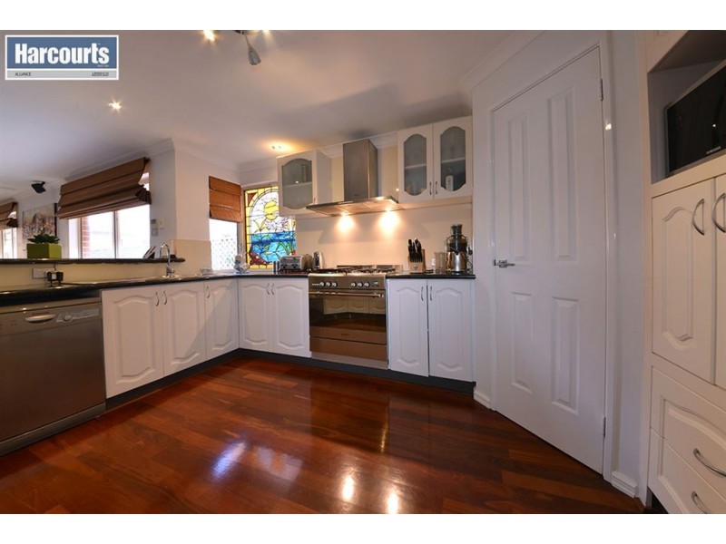 22 Moonflight Crescent, Iluka WA 6028