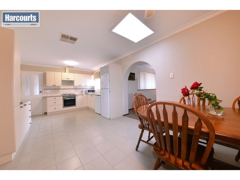 6 Euclid Close, Beldon WA 6027