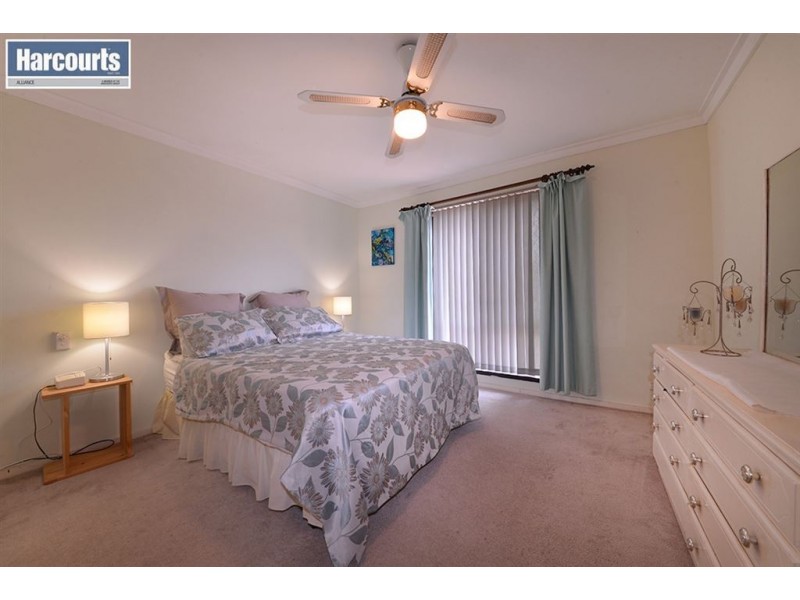 6 Euclid Close, Beldon WA 6027