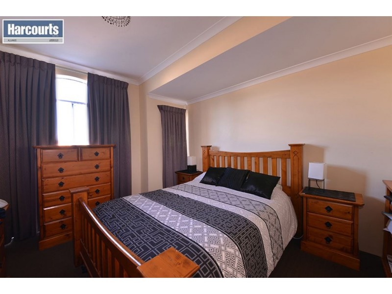 37 Bonnievale Terrace, Wanneroo WA 6065