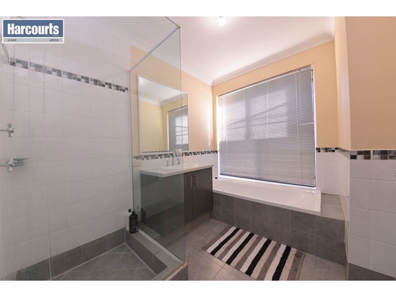 37 Bonnievale Terrace, Wanneroo WA 6065