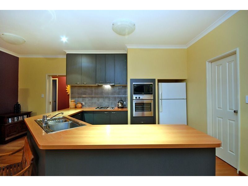18 Miramare Boulevard, Currambine WA 6028