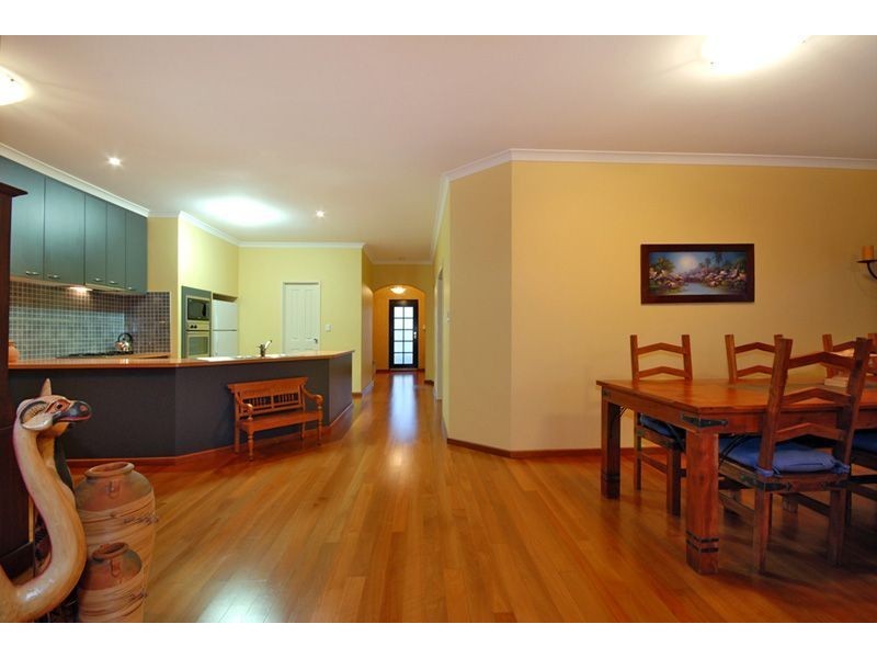 18 Miramare Boulevard, Currambine WA 6028