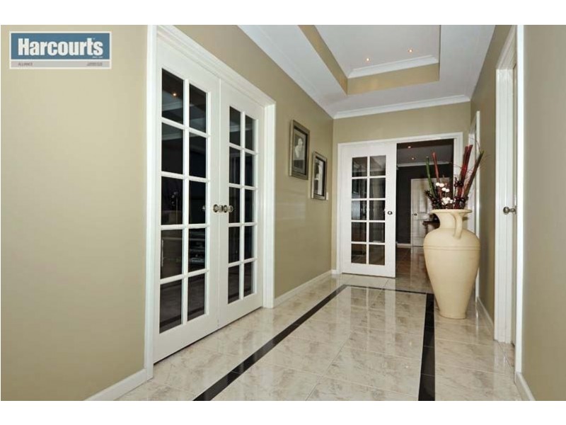 31 Russell Road, Madeley WA 6065