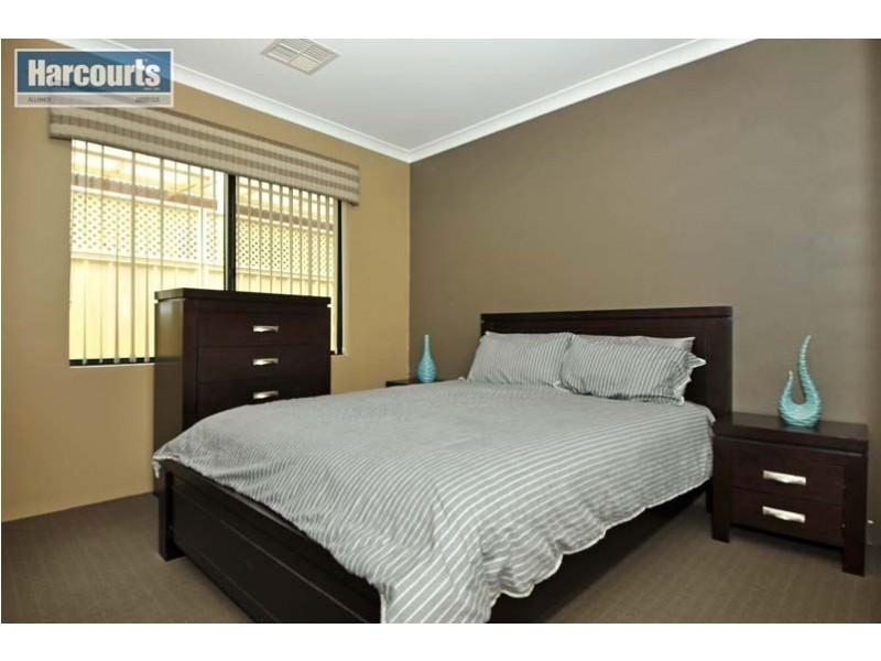 31 Russell Road, Madeley WA 6065