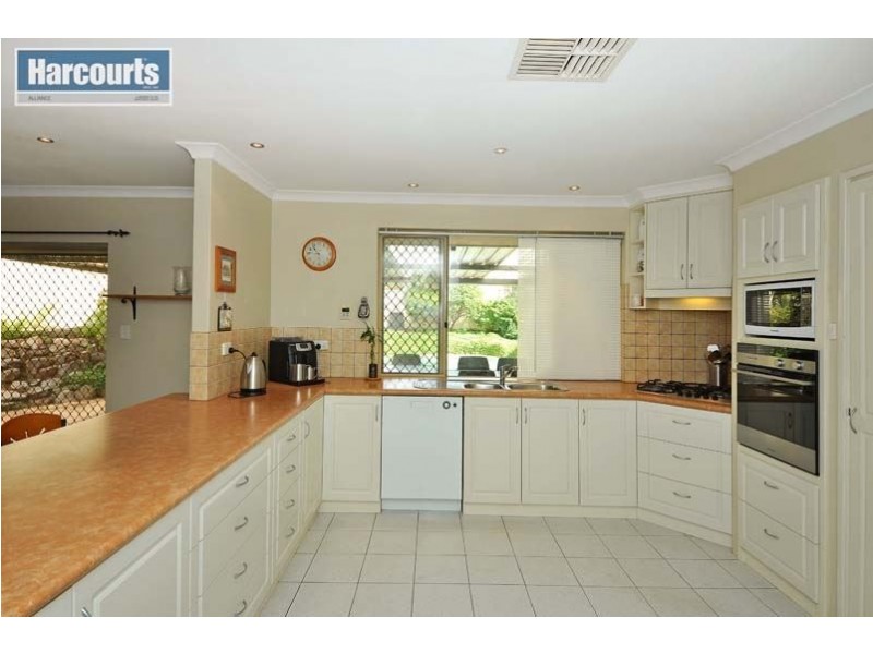 7 Fontana Cove, Joondalup WA 6027