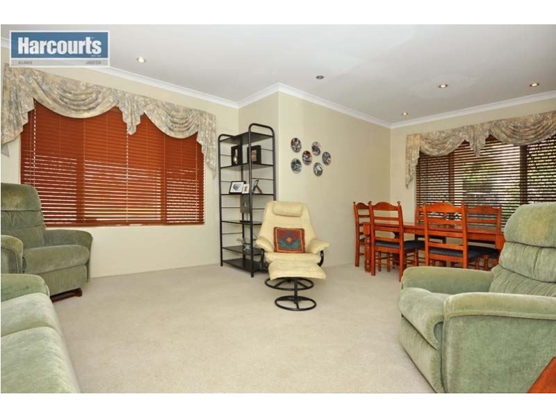 7 Fontana Cove, Joondalup WA 6027