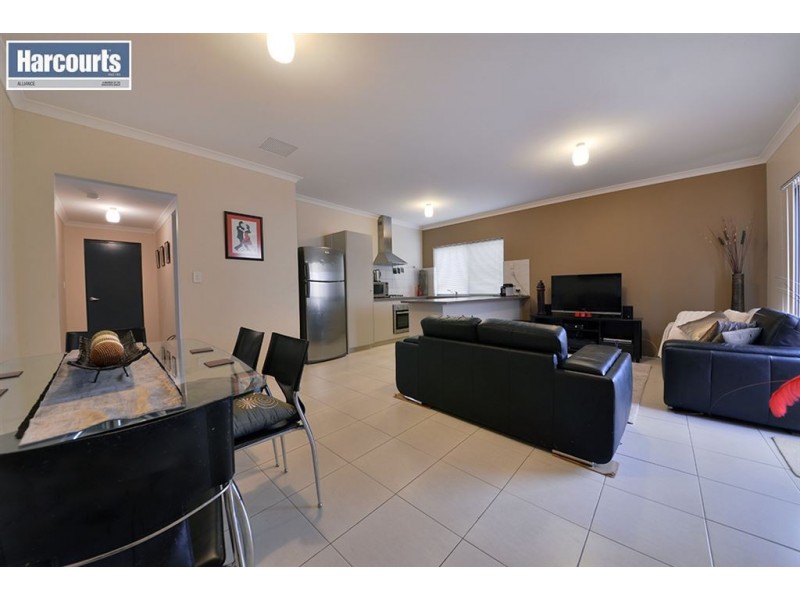 1 Albana Grove, Pearsall WA 6065