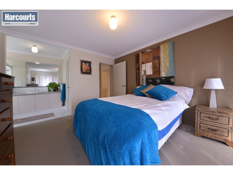 1 Albana Grove, Pearsall WA 6065