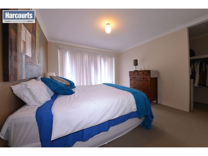 1 Albana Grove, Pearsall WA 6065