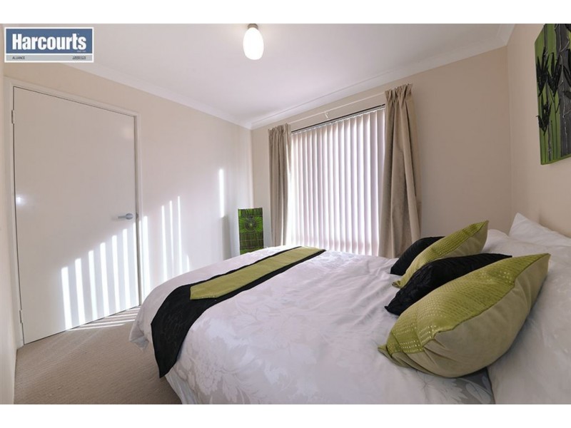 1 Albana Grove, Pearsall WA 6065