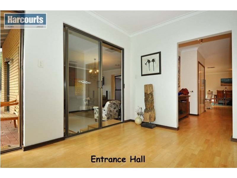 5 Kiah Court, Kingsley WA 6026