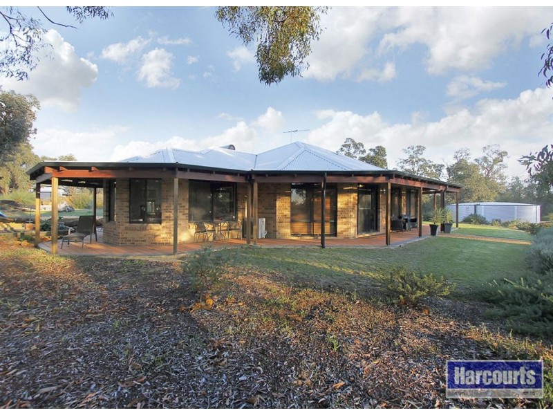 32 Buckthorn Drive, Lower Chittering WA 6084