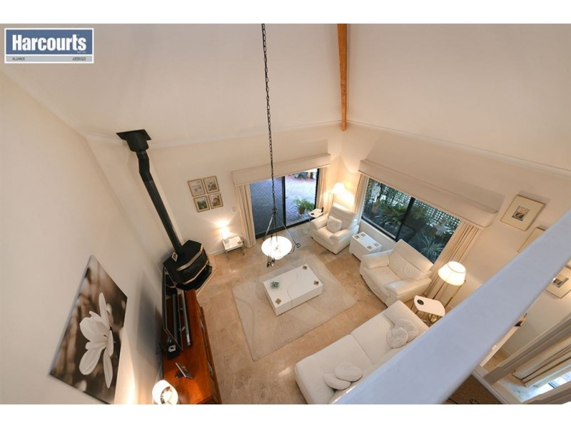 22 Monaltrie Loop, Carramar WA 6031