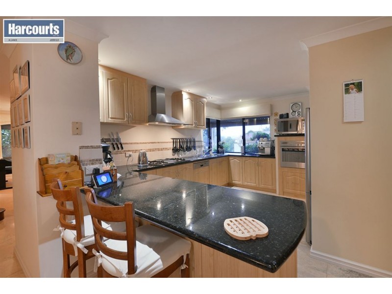 22 Monaltrie Loop, Carramar WA 6031