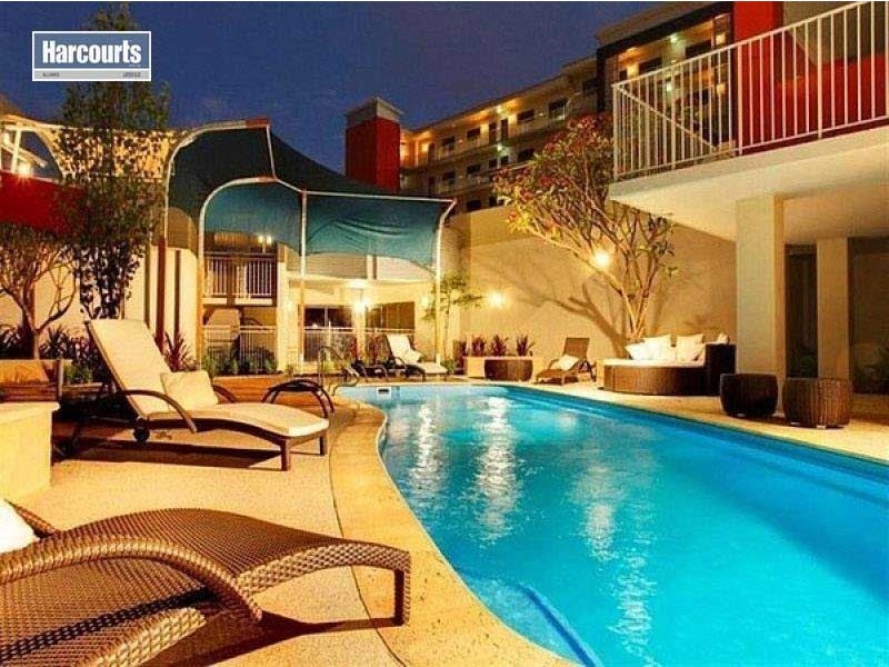 22/2 Walsh Loop, Joondalup WA 6027