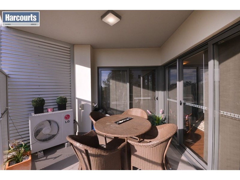 22/2 Walsh Loop, Joondalup WA 6027