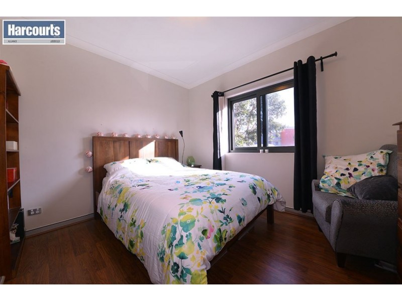 22/2 Walsh Loop, Joondalup WA 6027