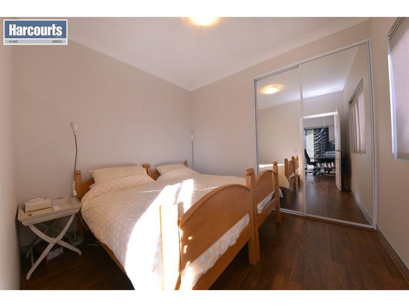 22/2 Walsh Loop, Joondalup WA 6027