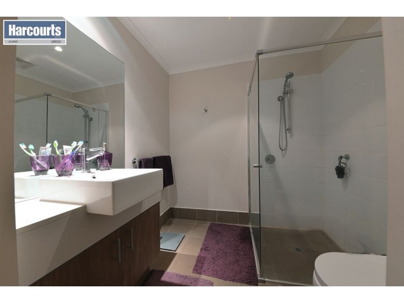 22/2 Walsh Loop, Joondalup WA 6027