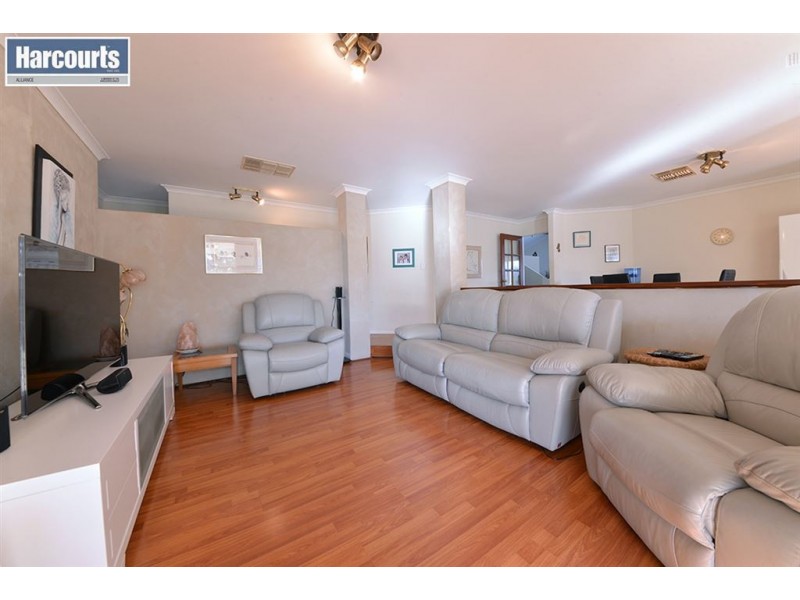 40 Bainbridge Mews, Currambine WA 6028