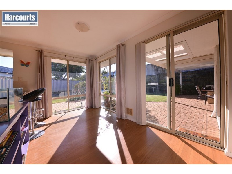 40 Bainbridge Mews, Currambine WA 6028