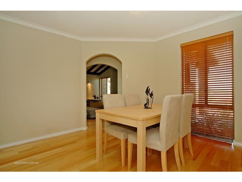 15 Hillside Close, Edgewater WA 6027