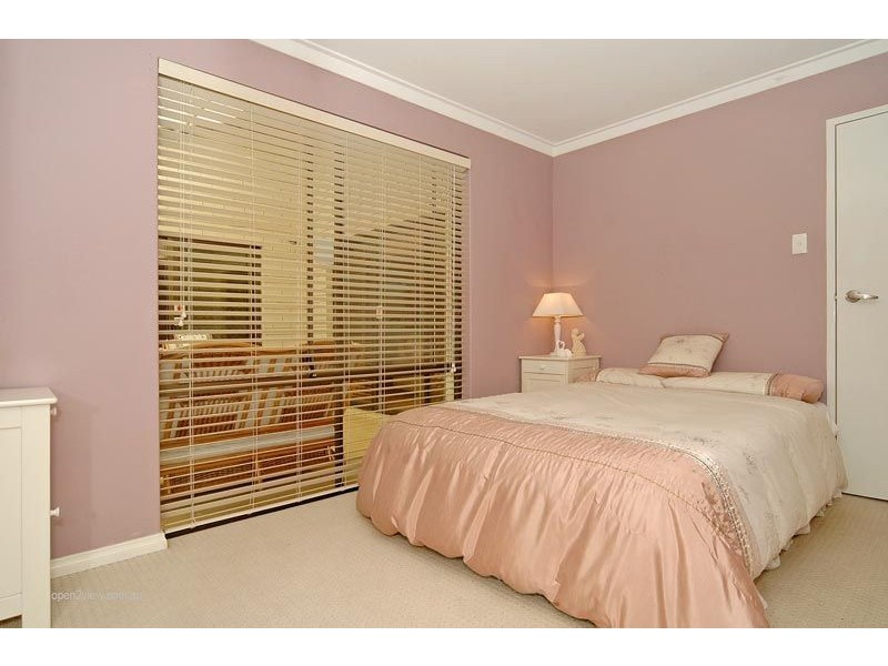 15 Hillside Close, Edgewater WA 6027