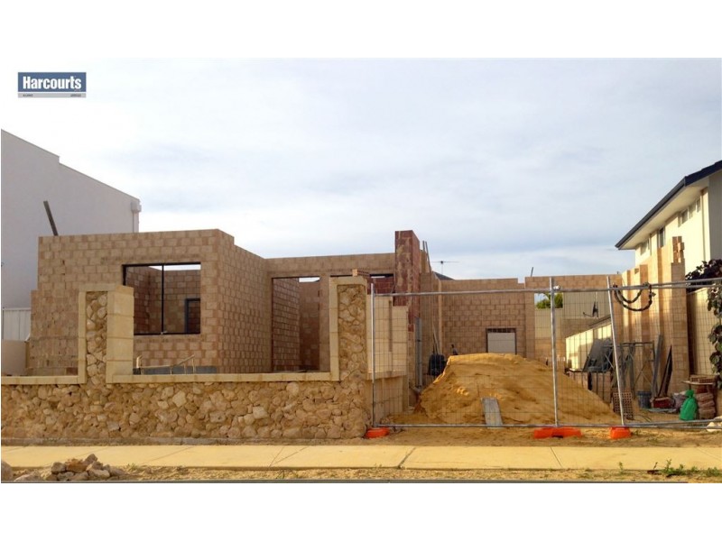 6 Raspins Loop, Burns Beach WA 6028