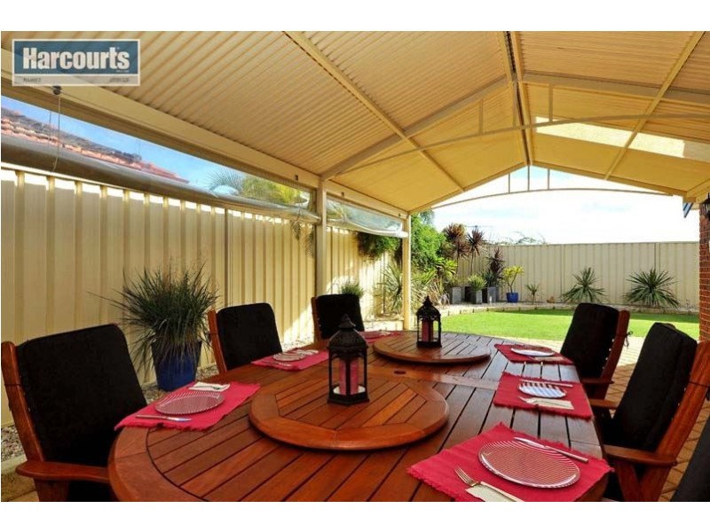 24 Roxburgh Circle, Kinross WA 6028