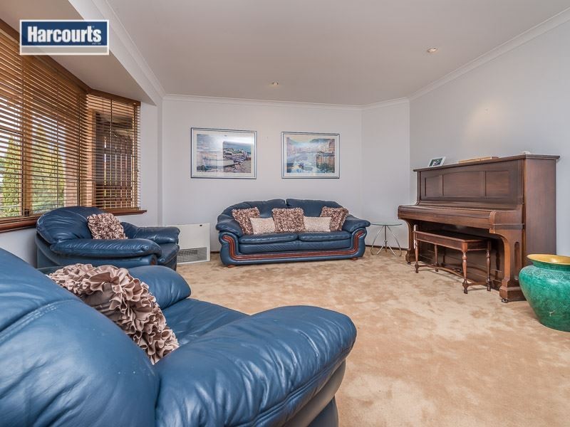 5 Woronga Place, Duncraig WA 6023