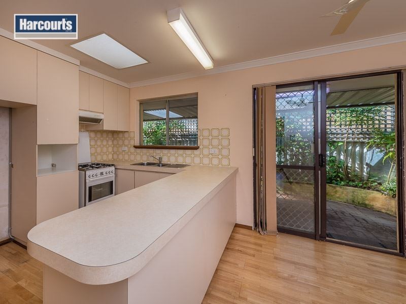 25 Warruga Way, Wanneroo WA 6065