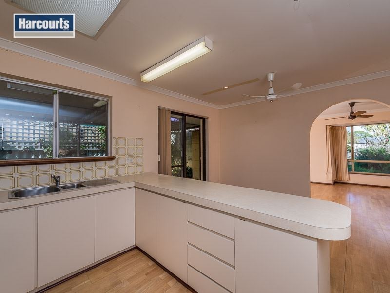 25 Warruga Way, Wanneroo WA 6065