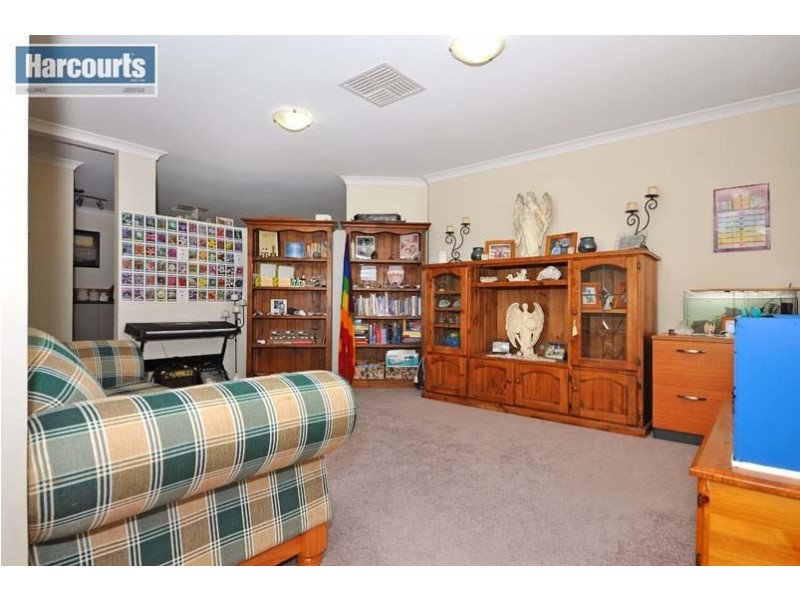 10 Ghost Gum Boulevard, Banksia Grove WA 6031