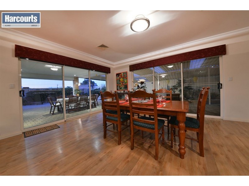 3 Flint Close, Pearsall WA 6065