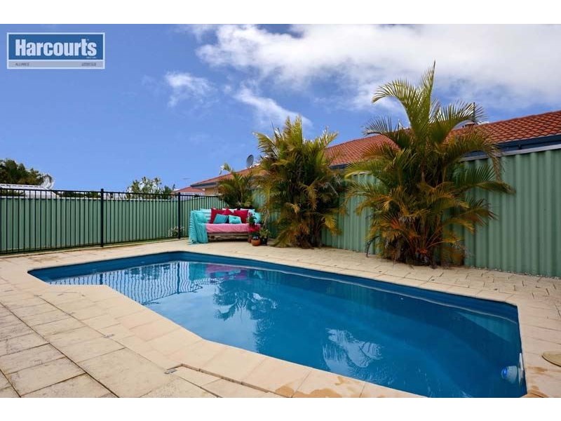 23 Glencraig Crescent, Kinross WA 6028