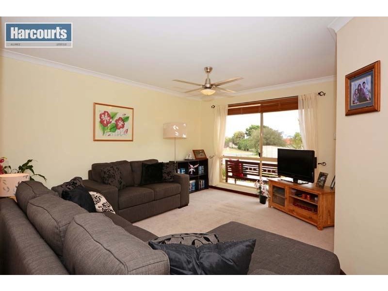 23 Glencraig Crescent, Kinross WA 6028