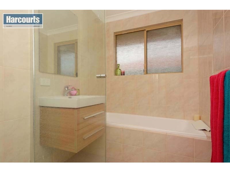 23 Glencraig Crescent, Kinross WA 6028