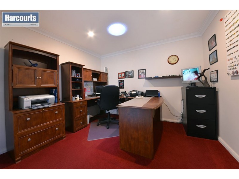 9 Carosa Road, Tapping WA 6065