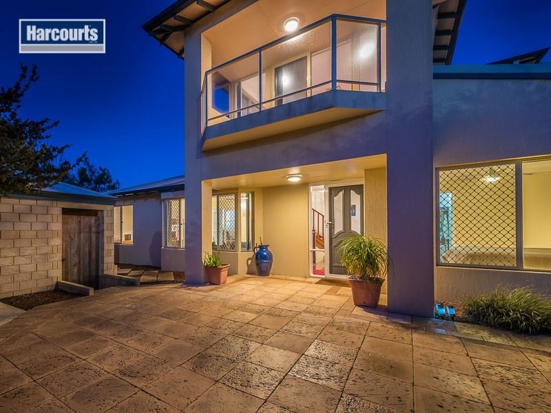 2 Merrifield Place, Mullaloo WA 6027
