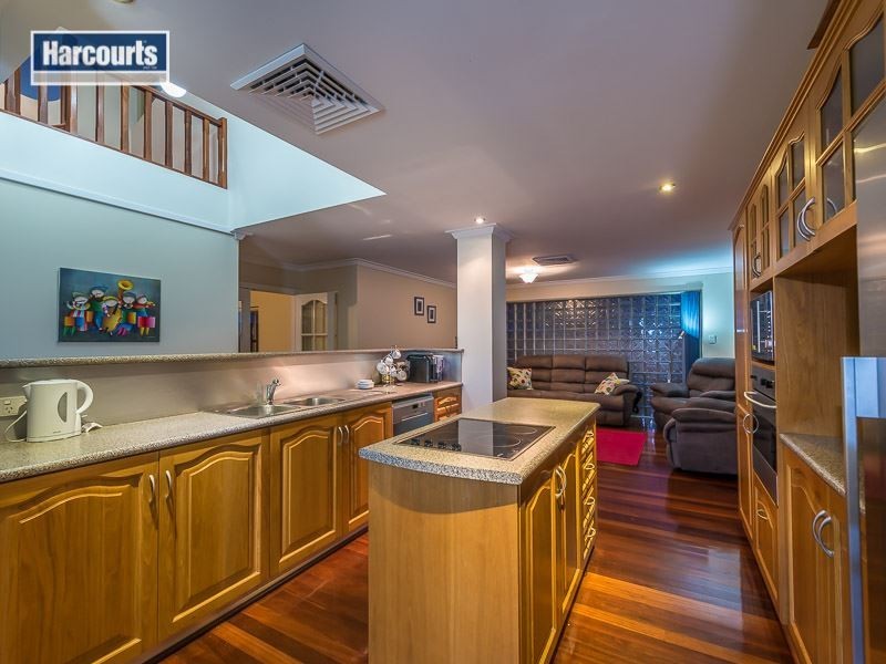 2 Merrifield Place, Mullaloo WA 6027