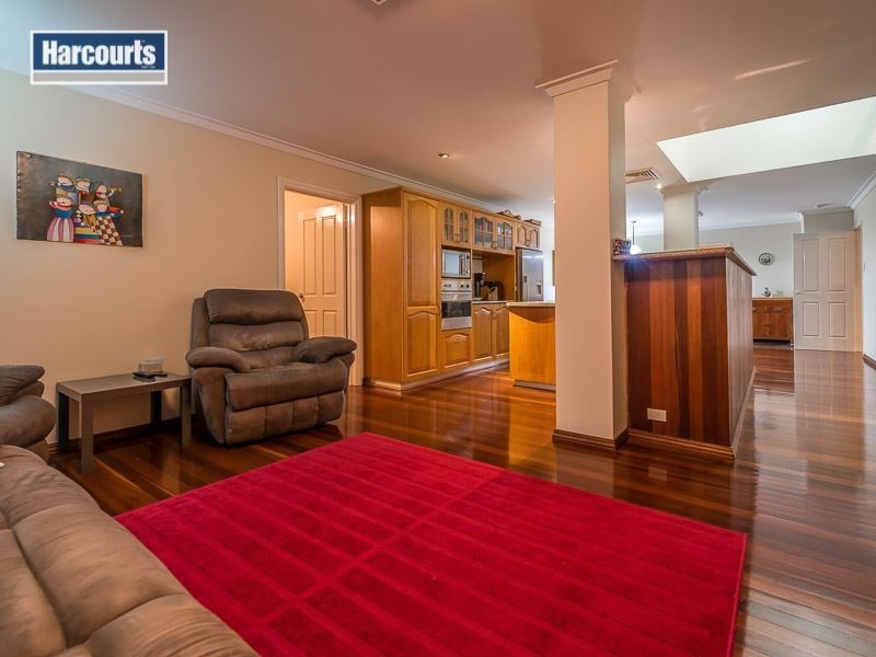 2 Merrifield Place, Mullaloo WA 6027