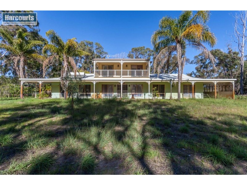 14 Trian Road, Carabooda WA 6033