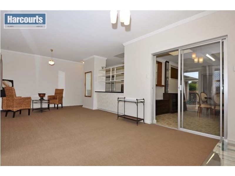 2/309 Cape Street, Yokine WA 6060