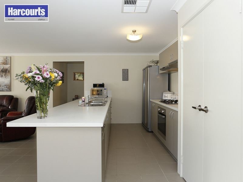 33 Helmsley Parkway, Alkimos WA 6038