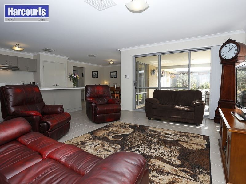 33 Helmsley Parkway, Alkimos WA 6038